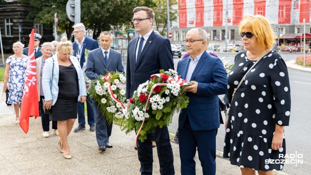 Fot. Robert Stachnik [Radio Szczecin] Szczecin uczcił 101. rocznicę Bitwy Warszawskiej [WIDEO, ZDJĘCIA]