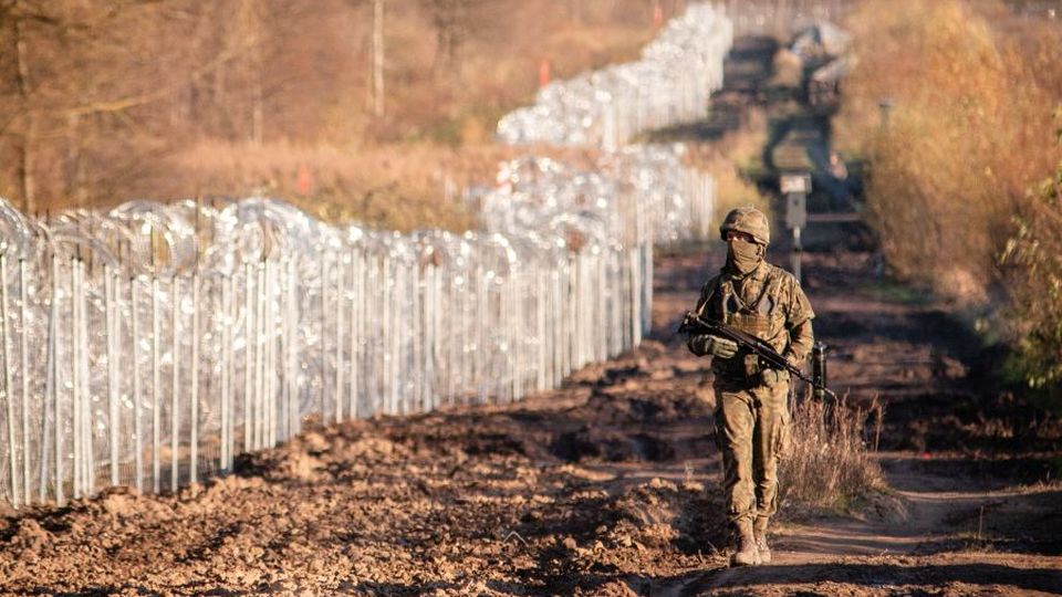 Na granicy polsko-białoruskiej zostanie przywrócona dwustumetrowa strefa buforowa. Będą też dodatkowe siły wojskowe i policyjne.