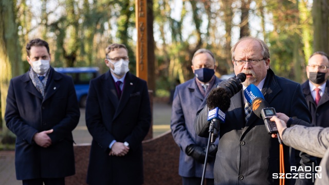 Fot. Robert Stachnik [Radio Szczecin] "To był grudniowy mord dokonany przez komunistów" [WIDEO, ZDJĘCIA]