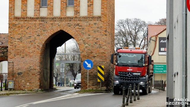 Ten rok będzie dla mieszkańców Myśliborza przełomowy. Zostanie ukończona długo wyczekiwana obwodnica, a to oznacza także koniec niszczenia zabytkowej Bramy Nowogródzkiej.