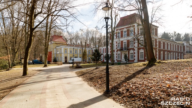 Miejscowe uzdrowisko uruchomiło rehabilitację pocovidową. Kilkadziesiąt osób zgłosiło się na specjalne turnusy, które mają pomóc w powrocie do zdrowia po koronawirusie.