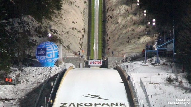 Polscy skoczkowie narciarscy: Piotr Żyła, Kamil Stoch, Andrzej Stękała i Dawid Kubacki - zajęli drugie miejsce w drużynowym konkursie Pucharu Świata w Zakopanem. Zwyciężyli Austriacy, którzy wyprzedzili Polaków o 8,9 pkt. Podium uzupełnili Norwegowie.