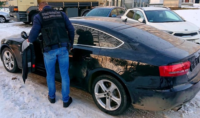 Warty 80 tysięcy złotych sklonowany samochód - zarekwirowali strażnicy graniczni ze Szczecina. Audi A5 poruszało się po drogach województwa świętokrzyskiego.