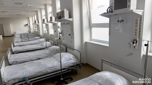 Lekarze apelują do pacjentów chorych na COVID-19, by nie wspomagali się tlenoterapią w warunkach domowych.