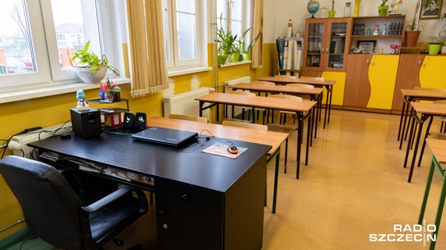 W przyszłym tygodniu rozpoczną się szczepienia nauczycieli w szkołach i przedszkolach oraz opiekunów w żłobkach. W pierwszej kolejności mają być szczepieni ci, którzy już pracują stacjonarnie.