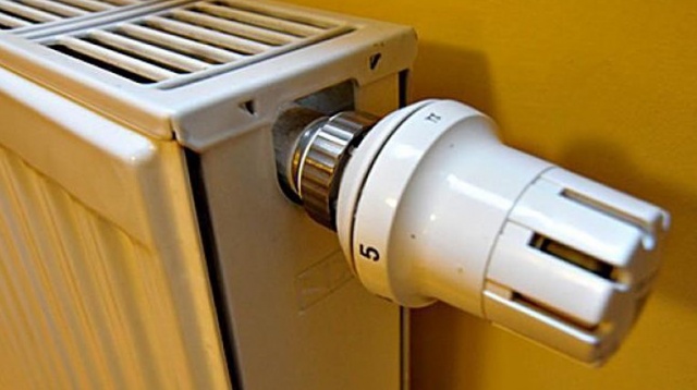 Kolejna awaria w Elektrociepłowni Pomorzany. O usterce dowiedzieliśmy się we wtorek w nocy. To oznacza, że już trzecią dobę mieszkańcy lewobrzeżnej części Szczecina walczą z niską temperaturą.