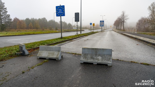 Sytuacja epidemiczna jest nadal poważna, mimo spadku liczby zakażeń koronawirusem - powiedział niemiecki minister zdrowia Jens Spahn. Dotyczy to zwłaszcza niektórych regionów przygranicznych. W niedzielę zostaną przywrócone kontrole na granicach z Czechami i Tyrolem.