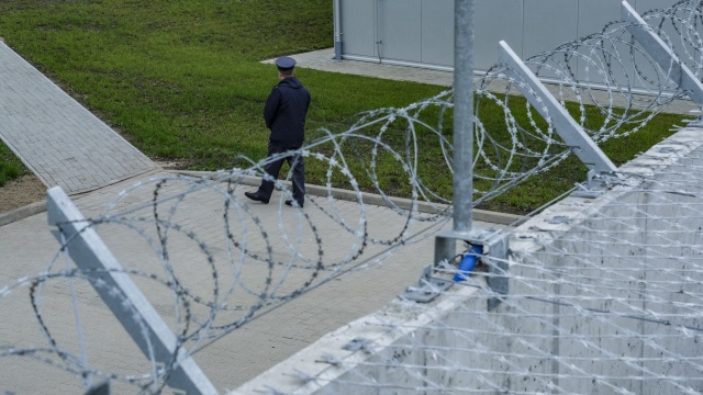 Lucyna K. i jej konkubent Łukasz B. z Kłodzka przyznali się, że pobili 3-letnią córeczkę kobiety - informuje Prokuratura Krajowa.