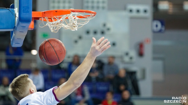 Koszykarze PGE Spójni coraz bliżej fazy play-off rozgrywek o mistrzostwo Polski.