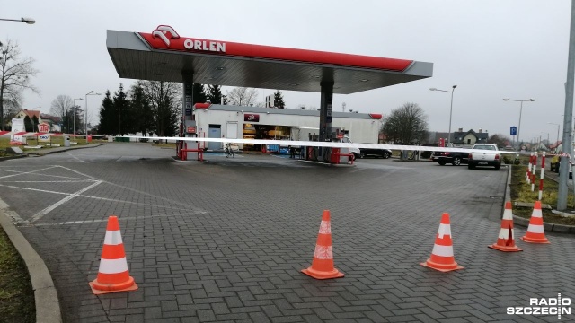 W Prokuraturze Rejonowej w Kołobrzegu trwa przesłuchanie 37-letniej kobiety, która zdemolowała stację benzynową w Rymaniu. Usłyszała już trzy zarzuty.