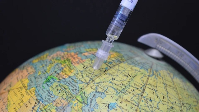 Europejska Agencja Leków rozpoczęła ocenę danych dotyczących rosyjskich szczepionek Sputnik przeciw koronawirusowi.