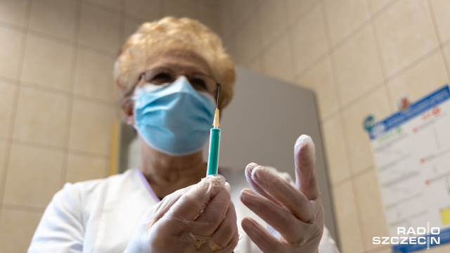 Osoby niepełnosprawne i ich opiekunowie powinny być zaszczepione jak najszybciej - powiedział pełnomocnik rządu do spraw osób niepełnosprawnych Paweł Wdówik.