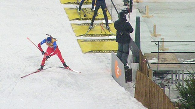 Polacy w składzie Konrad Badacz, Jan Guńka i Marcin Zawół wywalczyli złoty medal wśród juniorów młodszych w rywalizacji sztafet 3x7,5 km podczas mistrzostw świata w austriackim Obertilliach. Srebro zdobyli Francuzi, a brąz Włosi.