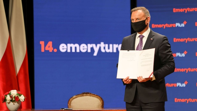 Prezydent podpisał ustawę o dodatkowym rocznym świadczeniu pieniężnym dla emerytów i rencistów.