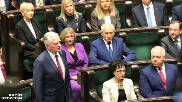 Wicepremier Jarosław Gowin poinformował w niedzielę, że jest zakażony koronawirusem.