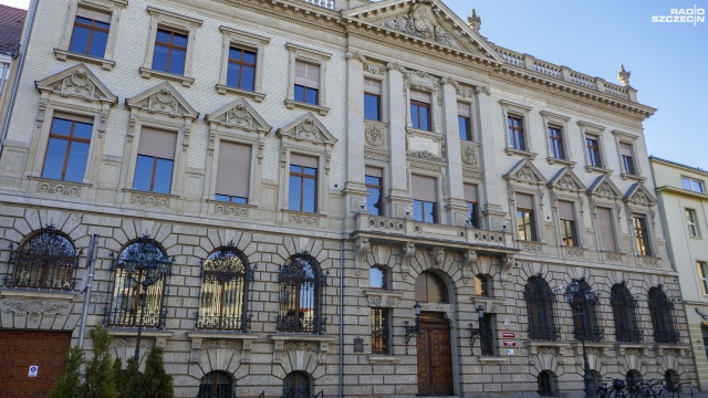 Prof. Dariusz Dyczewski został zwolniony dyscyplinarnie z Akademii Sztuki w Szczecinie. Jak tłumaczyły władze uczelni, to przez wywiad, którego udzielił Kurierowi Szczecińskiemu.