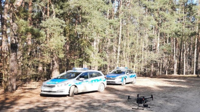 Dron wyłapuje piratów drogowych w regionie. To pierwsze tego typu działanie zachodniopomorskiej policji.