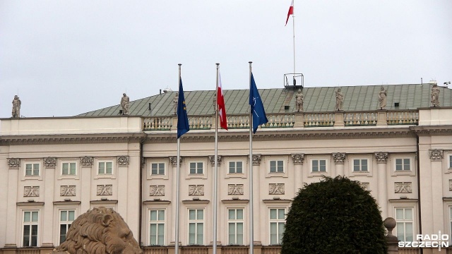 Prezydent Andrzej Duda powiedział na antenie Radia Katowice, że zatrzymanie i skazanie przewodniczącej Związku Polaków na Białorusi Andżeliki Borys, dyrektor polskiej szkoły w Brześciu Anny Paniszewej, czy znanego dziennikarza Andrzeja Poczobuta to akty wrogości wobec polskiej mniejszości na Białorusi.