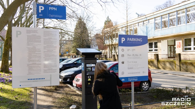Od środy w strefie A zapłacimy 3.60 zł za godzinę. Przed podwyżką było to 2.80 za godzinę. Strefa B to 2.80 zamiast 1.60.
