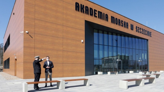 Budynek w którym stanie Centrum Eksploatacji Obiektów Pływających jest już gotowy. Ośrodek podlegający Akademii Morskiej będzie jednym z najnowocześniejszych tego typu w Europie.