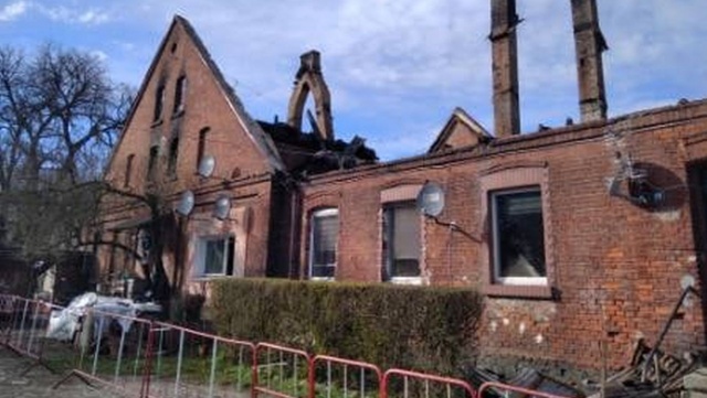 Tragedia w miejscowości Golczew. Ogień zabrał dach nad głową sześciu rodzinom.
