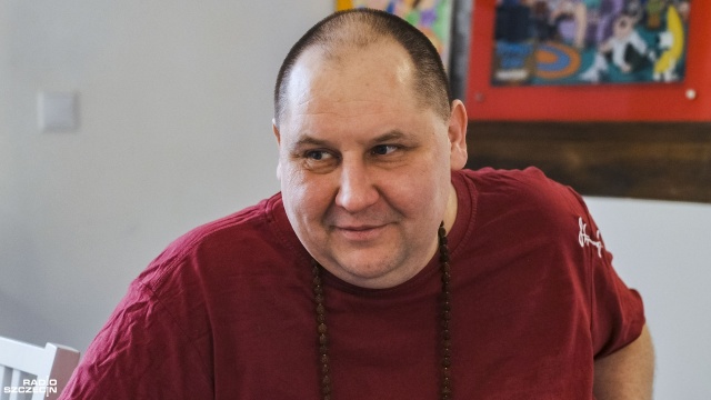 Covid sprawił, że stałem się spokojniejszy, bo przypomniał mi, że nie jestem niezniszczalny - mówi twórca marki Stoprocent i szczeciński raper Wini w rozmowie z Radiem Szczecin.