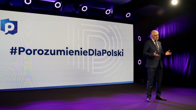 Wicepremier i szef Porozumienia Jarosław Gowin mówi, że polska centroprawica musi zostać wymyślona od nowa. Formacja tworząca Zjednoczoną Prawicę zorganizowała w sobotę w formule online konwencję krajową swojego ugrupowania.