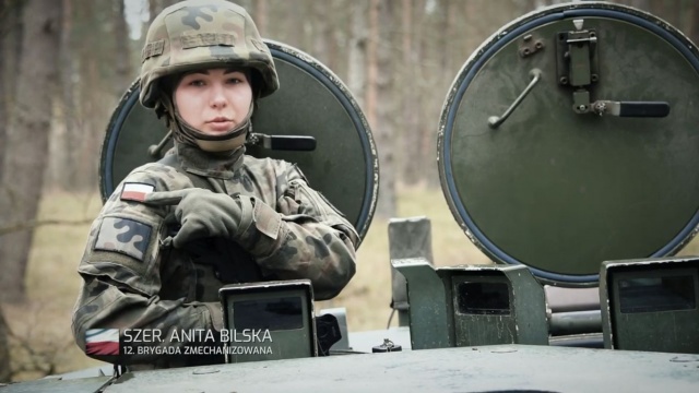 Szanuj flagę jak Wojsko Polskie - to przesłanie filmu nagranego przez żołnierzy wszystkich rodzajów Sił Zbrojnych RP.