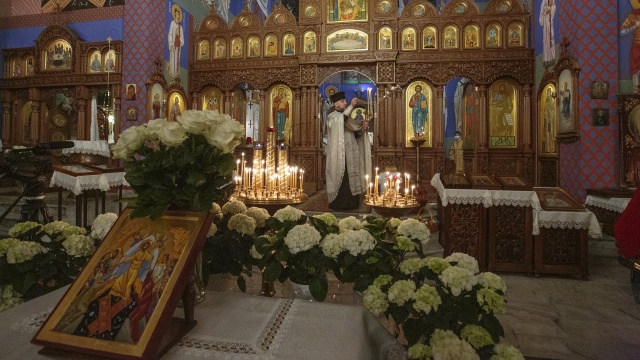 Pascha, czyli święto Świąt. Chrześcijanie obrządku wschodniego obchodzą dziś Wielkanoc. Radosne Chrystus Zmartwychwstał rozbrzmiewało w niedzielę w wielu językach m.in. w szczecińskiej cerkwi prawosławnej.