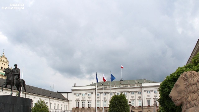 Prezydent Andrzej Duda powoła w czwartek Radę do spraw Społecznych. Jej zadaniem będzie szukanie rozwiązań, które ułatwią funkcjonowanie seniorom, osobom wykluczonym oraz niepełnosprawnym.