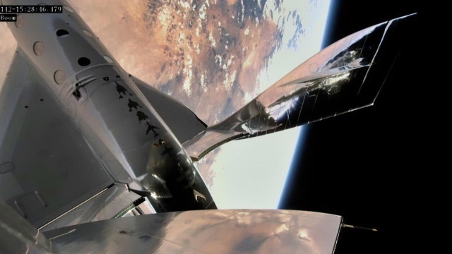 Virgin Galactic, samolot o napędzie rakietowym z powodzeniem wzbił się w górne warstwy atmosfery podczas swojej trzeciej misji i znalazł się w kosmosie.