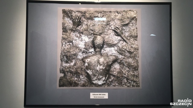 Mimo różnych utrudnień spowodowanych pandemią, uczniowie czwartych klas Państwowego Liceum Sztuk Plastycznych wykonali prace dyplomowe.