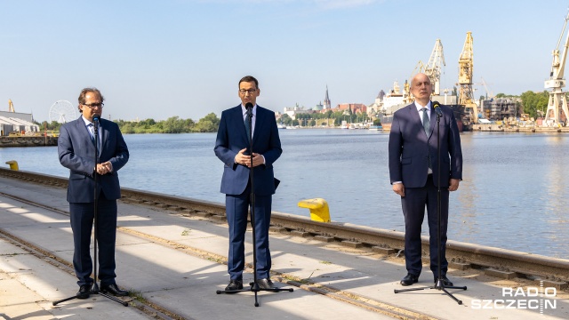 Ogłoszenie przetargu na budowę Zachodniej Obwodnicy Szczecina już za chwilę - mówił, podczas konferencji prasowej w szczecińskim porcie, premier Mateusz Morawiecki.