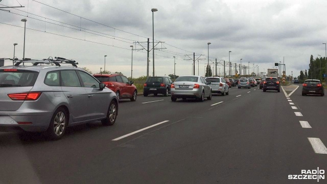 Kolejny dzień stania w korkach na ulicach Szczecina.