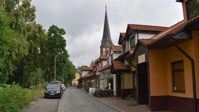 Będzie jaśniej na ulicy Warownej w Stargardzie. Stare latarnie zastąpi 21 nowych, energooszczędnych ledowych lamp.