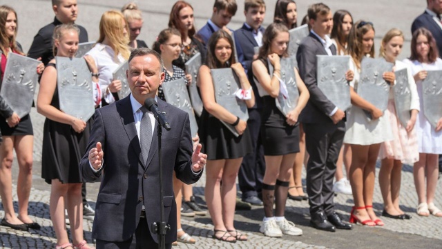 Prezydent Andrzej Duda, podczas obchodów setnej rocznicy zakończenia zwycięskiego III powstania śląskiego w Katowicach. Powiedział, że Polska jest winna regionowi swoje oddanie i wdzięczność.