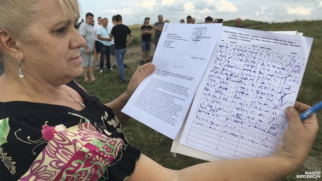 Mieszkańcy Wolina protestują przeciwko planowanej budowie Tymczasowego Zakładu Recyklingu Materiałów Budowlanych. Składowisko ma powstać przy osiedlu domków jednorodzinnych w obszarze chronionym Natura 2000 mówi Romuald Pobłocki z Wolina, który twierdzi, że inwestor nie liczy się z mieszkańcami.