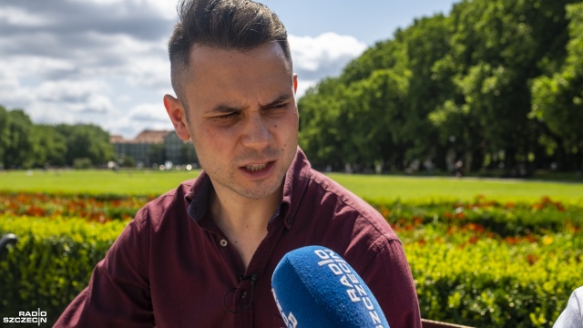 200 stron i 11 historii - czyli tyle, ilu zawodników występuje w jednym zespole na boisku. W czwartek premiera książki 039039Jedenastka - Rozmowy o Pogoni039039 Tobiasza Madejskiego. Były dziennikarz Radia Szczecin pracował nad nią przez ostatni rok. Jak mówi, nie jest to typowa pozycja piłkarska.