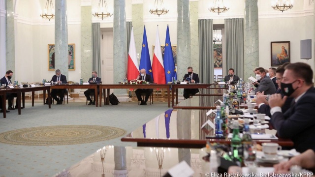 Jak przygotować się na gwałtowne zjawiska pogodowe w przyszłości - między innymi o tym dyskutowali w czwartek członkowie prezydenckiej Rady do spraw Samorządu Terytorialnego.