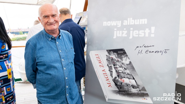 Na pokładzie żaglowca Dar Młodzieży odbyła się uroczystość chrztu albumu pod tytułem Magia żagli. Jego autorem jest fotograf Marek Czasnojć.