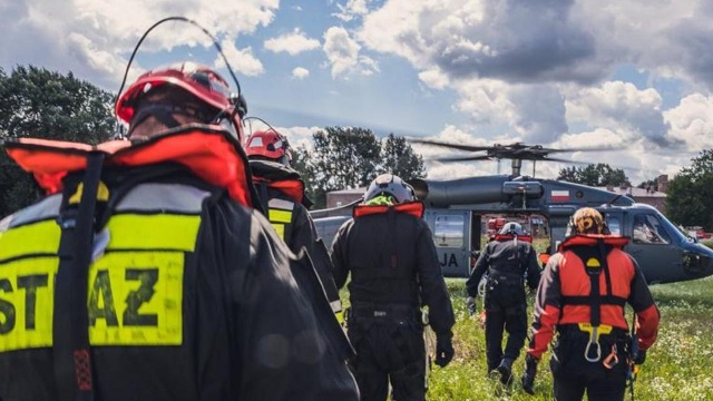 Polscy strażacy wyruszyli do Turcji, aby pomóc w gaszeniu pożarów lasów. Poinformowała o tym Komenda Główna Państwowej Straży Pożarnej.