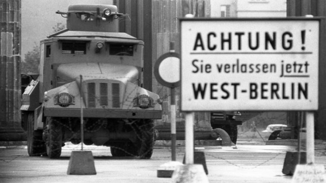 Sąd Okręgowy w Poznaniu na wniosek prokuratora Oddziałowej Komisji Ścigania Zbrodni przeciwko Narodowi Polskiemu w Poznaniu wydał Europejski Nakaz Aresztowania wobec obywatela Niemiec Manfreda N. - byłego oficera operacyjnego służby bezpieczeństwa NRD, Stasi.