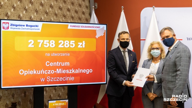 Kolejne w naszym regionie Centrum Opiekuńczo-Mieszkalne powstanie w Szczecinie. Umowa na jego utworzenie podpisana została we wtorek w Zachodniopomorskim Urzędzie Wojewódzkim.