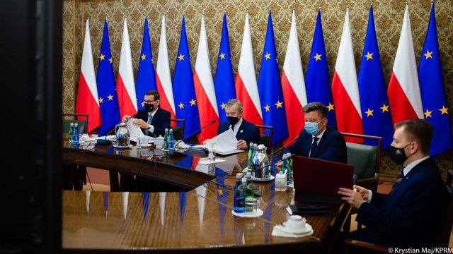 Premier Mateusz Morawiecki powołał Olgę Semeniuk na stanowisko wiceministra w Ministerstwie Rozwoju i Technologii. Andrzej Gut-Mostowy został powołany na wiceministra rozwoju i technologii, a Grzegorz Piechowiak - na wiceministra rozwoju i technologii oraz Pełnomocnika Rządu ds. inwestycji zagranicznych.