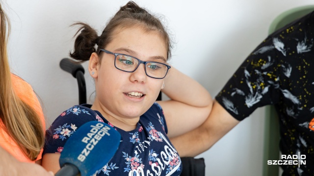 Wyjście z domu już nie będzie dla nich udręką. Udało się zebrać brakujące cztery tysiące złotych na schodołaz dla jedenastoletniej Nicoli Miler z Polic.