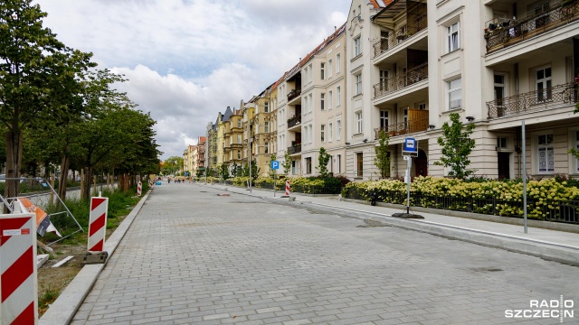 Uwaga kierowcy Kolejna zmiana organizacji ruchu w alei Jana Pawła II w Szczecinie.
