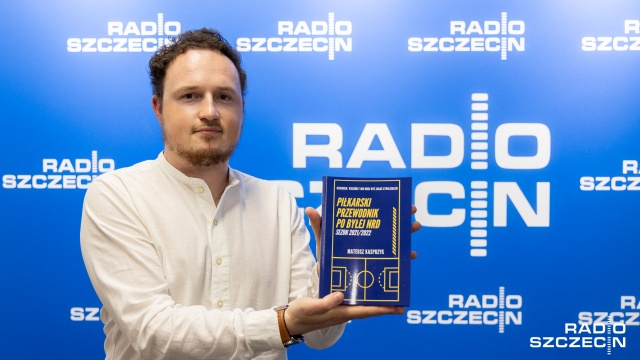 Szczeciński groundhopper wydał książkę. Piłkarski przewodnik po byłej NRD - tak nazywa się publikacja Mateusza Kasprzyka, którego pasją jest oglądanie meczów na jak największej liczbie stadionów.