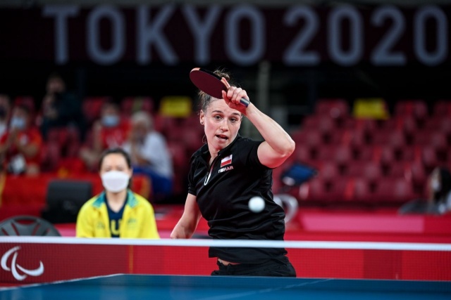 Natalia Partyka ze Startu Szczecin i Karolina Pęk z Bronowianki Kraków zdobyły złoty medal igrzysk paraolimpijskich w Tokio w drużynowym turnieju tenisistek stołowych.