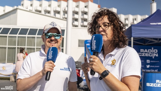 Rodzinny festyn z Radiem Szczecin na zakończenie wakacji trwa właśnie w Alei Gwiazd w Międzyzdrojach. Na miejscu zabawy dla dzieci, konkursy z radiowymi gadżetami, a także mini piknik edukacyjny o energii odnawialnej.