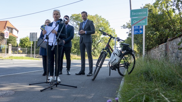 Ścieżki rowerowe w Szczecinie są w opłakanym stanie - uważają radni Prawa i Sprawiedliwości. Podają przykłady i interpelują do marszałka województwa, jak i do Prezydenta Szczecina.